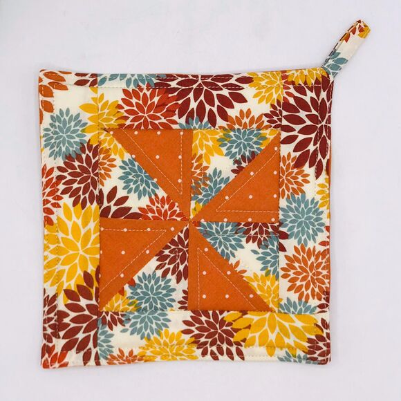 Set of 2, Square Potholder, Pinwheel Design, Fall Dahlias, Baking Gift Set Idea - Picture 5 of 6